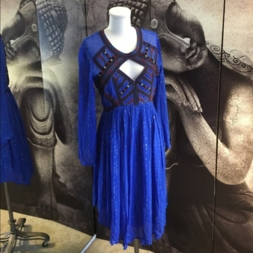 Free People All You Need Dress S NWOT Embroidered Chiffon Cut-Out Bell Sleeves - Picture 2 of 7